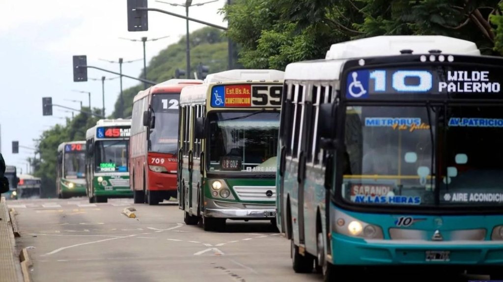 Paro de colectivos: ¿Cómo llegar al&nbsp;Monumental?