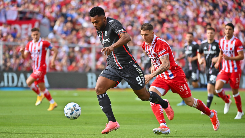 Tras la novena fecha, ¿cómo quedó River en la tabla de posiciones de la Liga Profesional?