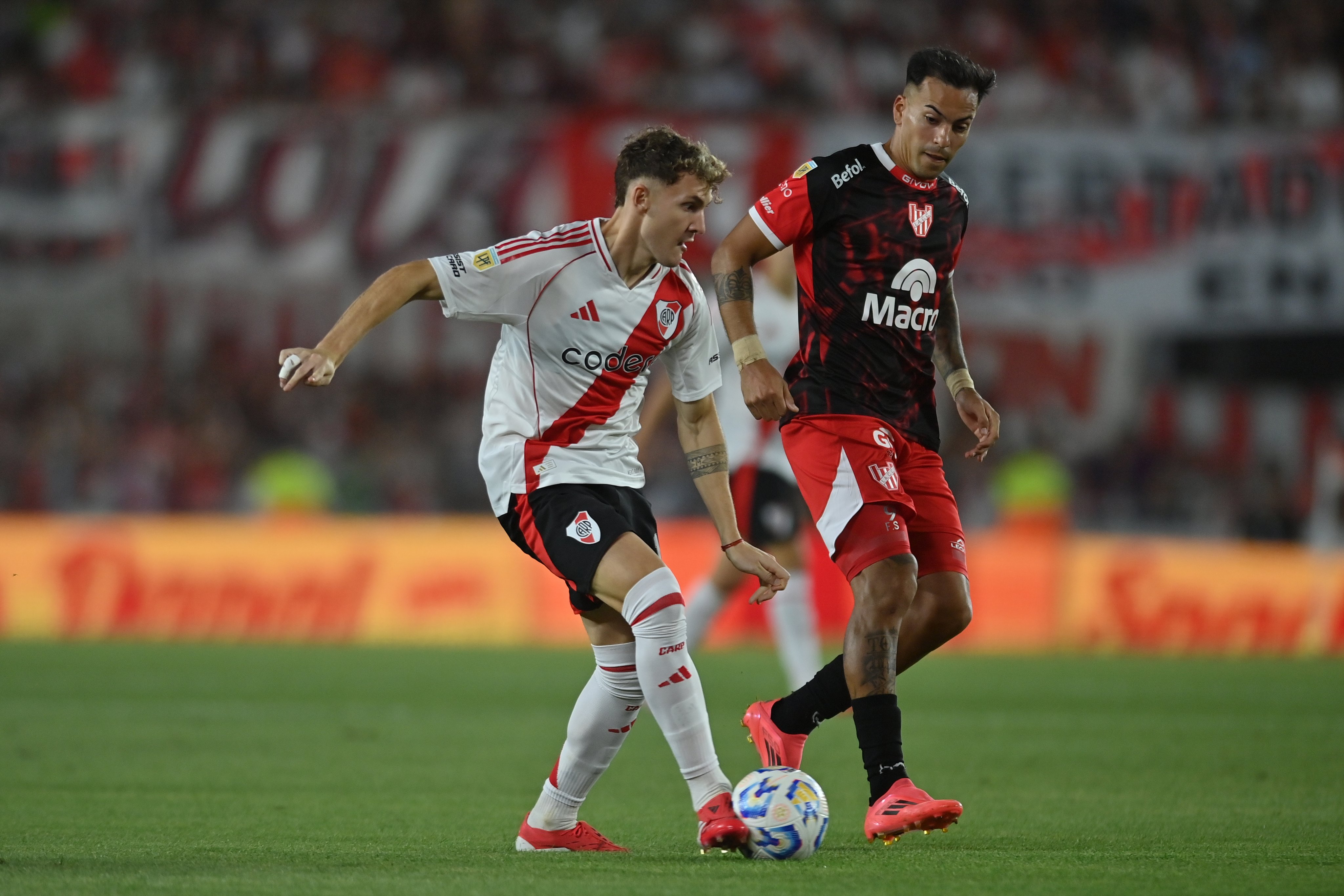 River venció 1-0 a instituto, en el estadio Monumental.